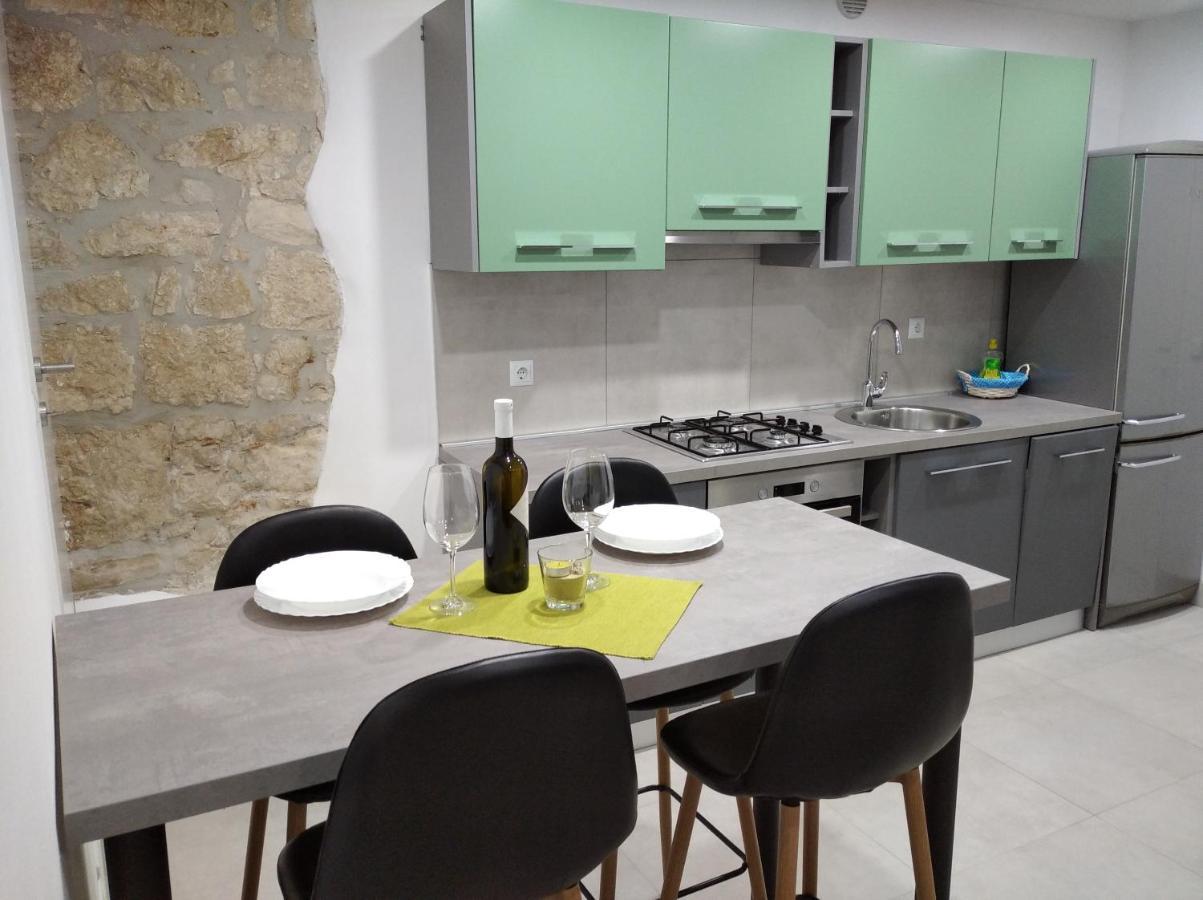 Apartman Lari 비지나다 외부 사진
